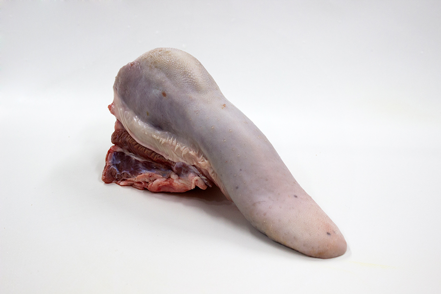 Lengua crua de ternera